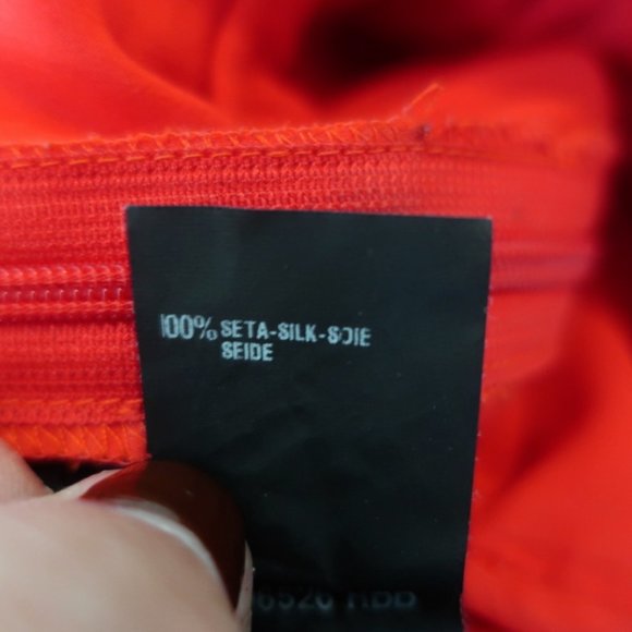 FENDI DRESS RED ACCORDION PLEATED SILK SIZE 40 SLEEVELESS BELTED - Picture 11 of 12